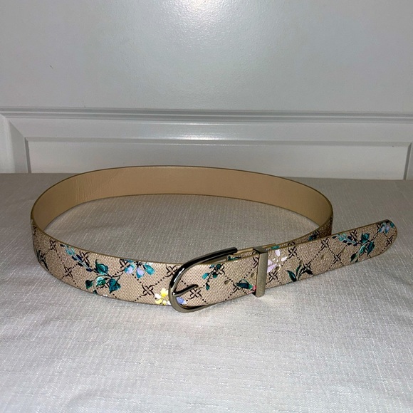 Nine West Belt Size Large Tan Floral with Silver-Tone Hardware new without tag - Picture 7 of 7